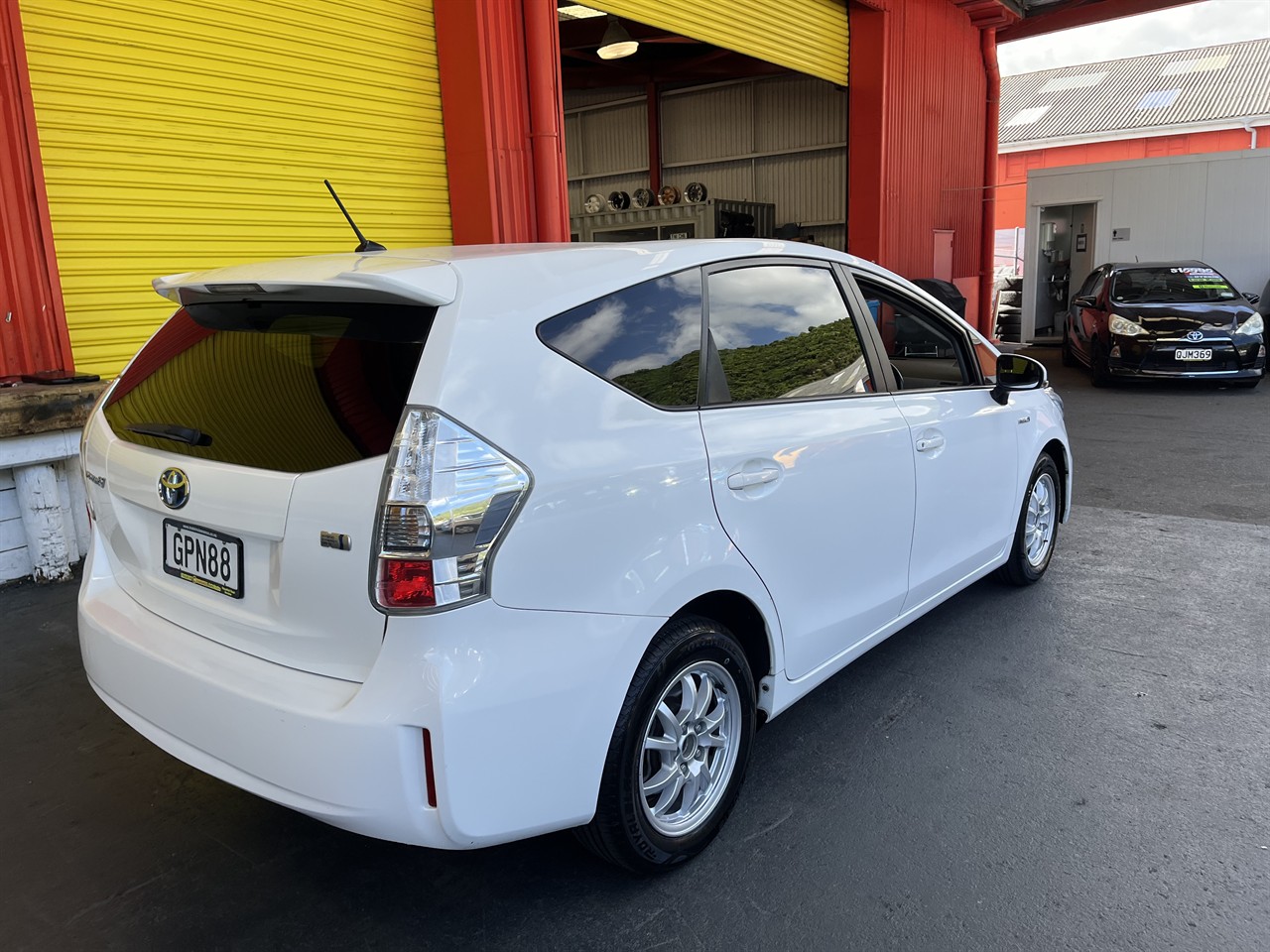2012 Toyota Prius V