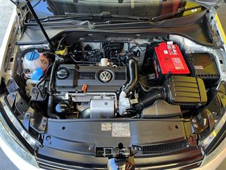 2009 Volkswagen Golf - Thumbnail