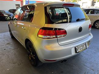 2009 Volkswagen Golf - Thumbnail