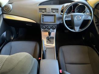2010 Mazda Axela - Thumbnail