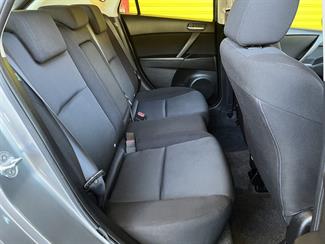 2010 Mazda Axela - Thumbnail