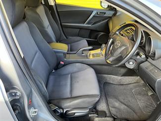 2009 Mazda Axela - Thumbnail