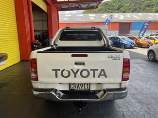 2005 Toyota Hilux - Thumbnail