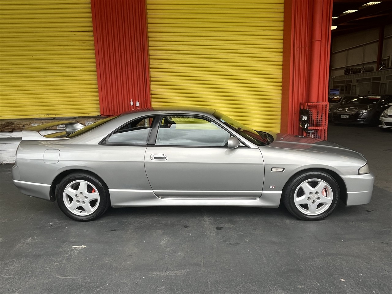 1996 Nissan Skyline