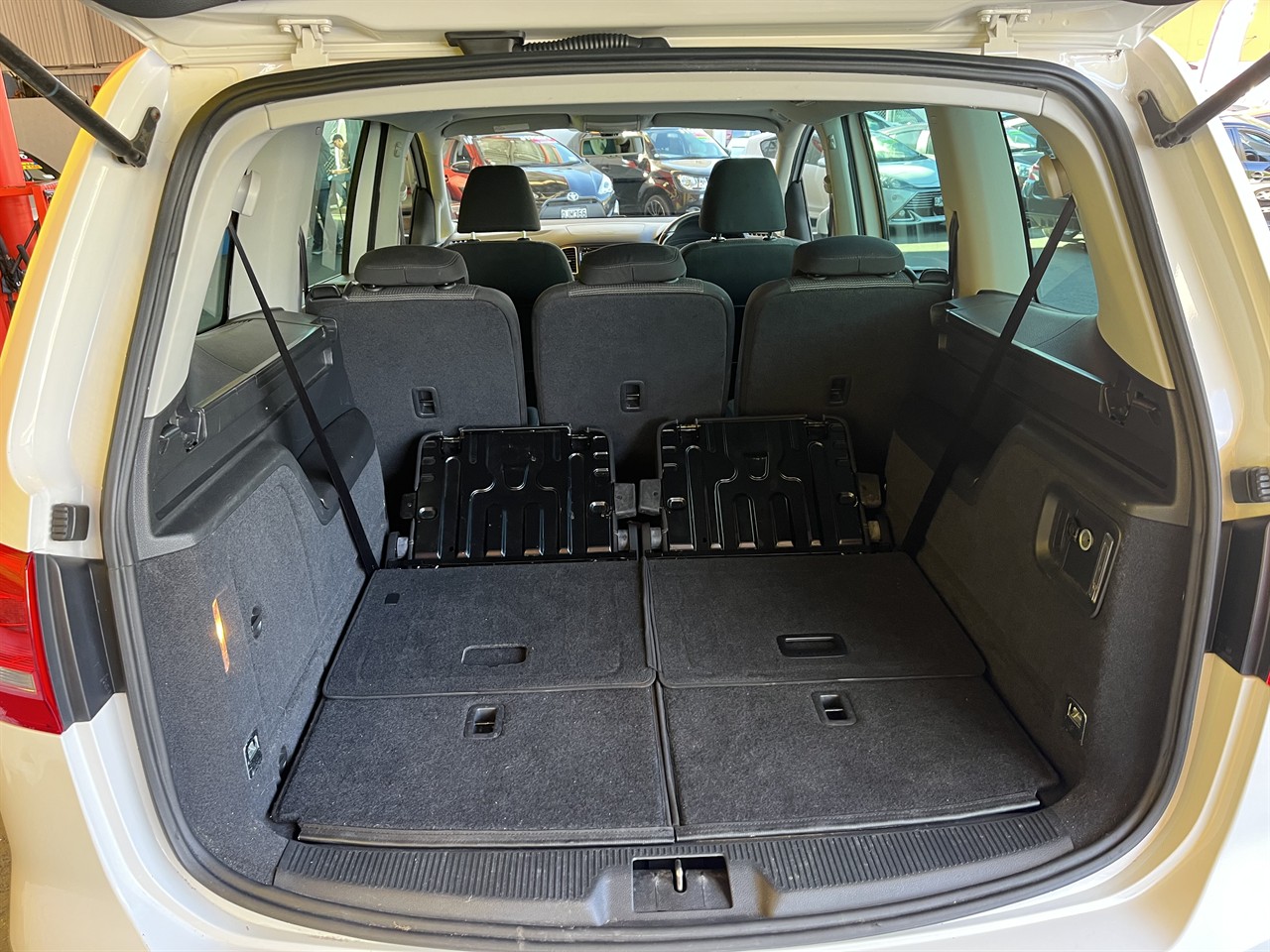 2011 Volkswagen SHARAN
