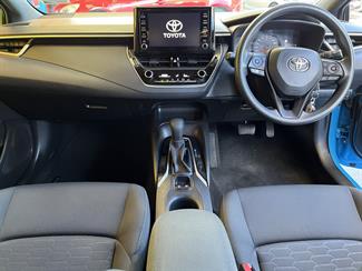 2018 Toyota Corolla - Thumbnail