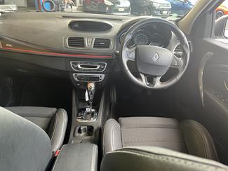 2015 Renault Megane - Thumbnail