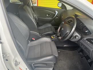 2015 Renault Megane - Thumbnail