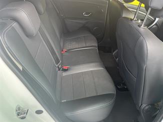 2015 Renault Megane - Thumbnail