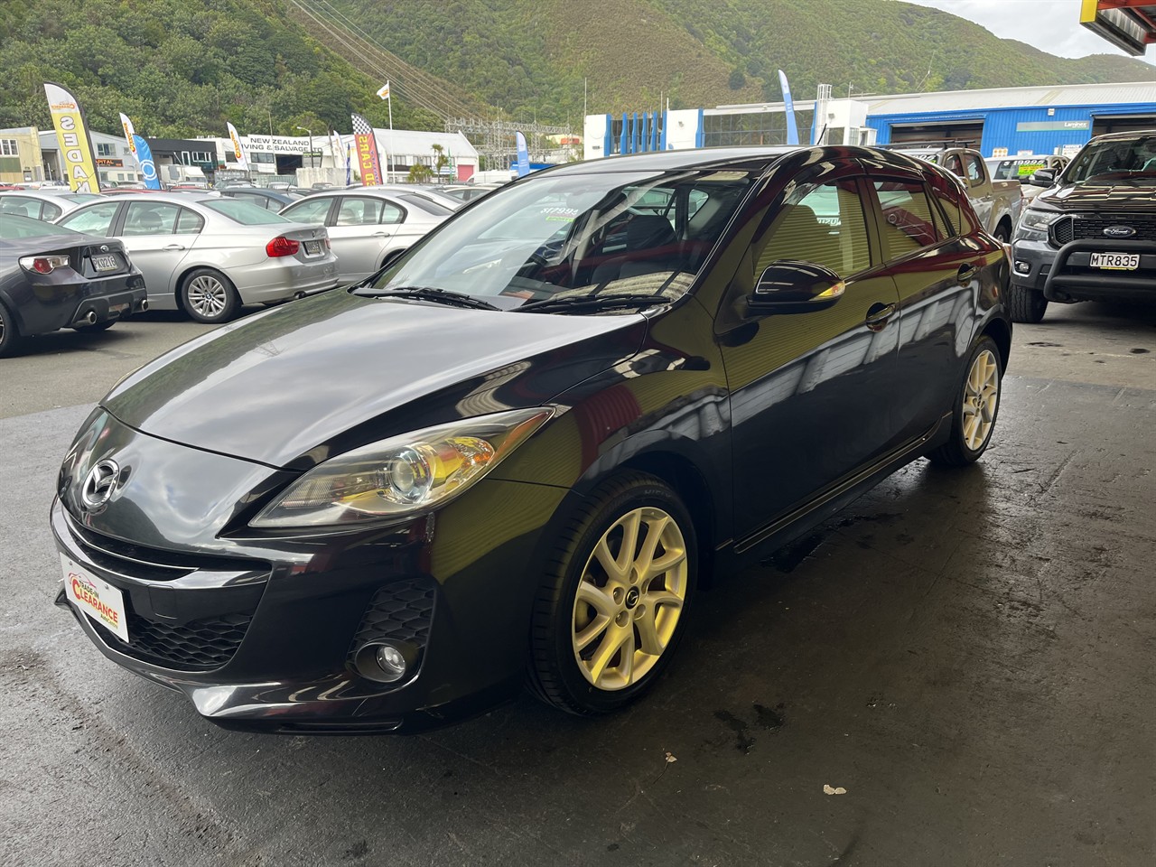 2013 Mazda Axela