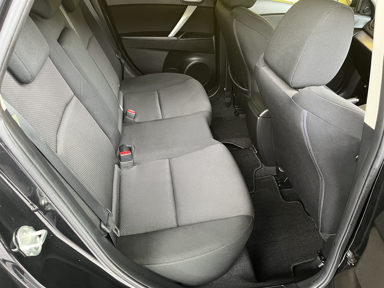 2013 Mazda Axela