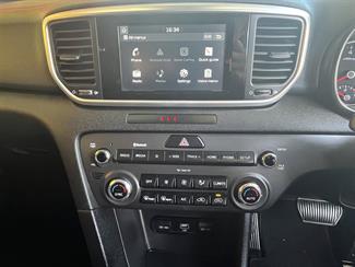 2018 Kia Sportage - Thumbnail