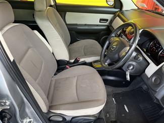 2011 Mazda Verisa - Thumbnail