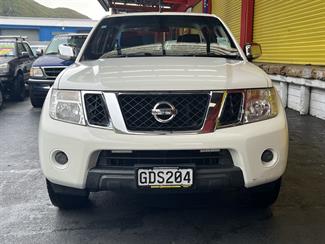 2011 Nissan Navara - Thumbnail