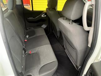 2011 Nissan Navara - Thumbnail