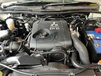 2012 Mitsubishi Triton - Thumbnail