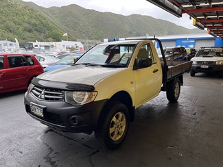 2012 Mitsubishi Triton - Thumbnail