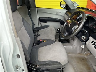 2012 Mitsubishi Triton - Thumbnail