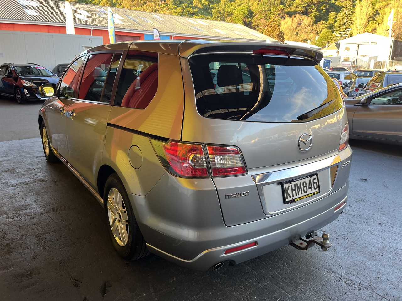 2012 Mazda MPV