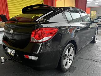 2016 Holden Cruze - Thumbnail