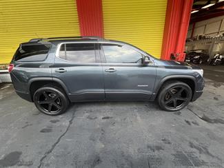 2019 Holden Acadia - Thumbnail
