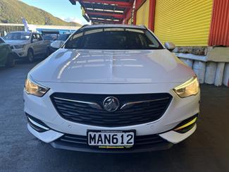 2019 Holden Commodore - Thumbnail