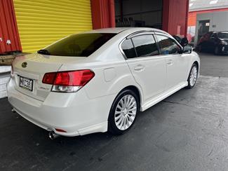 2010 Subaru Legacy - Thumbnail