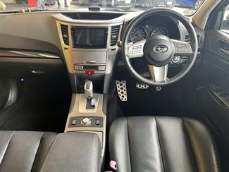 2010 Subaru Legacy - Thumbnail