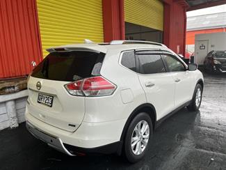 2015 Nissan X-Trail - Thumbnail