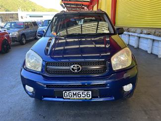2005 Toyota RAV4 - Thumbnail
