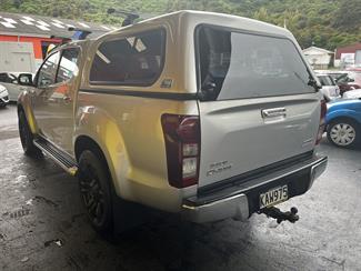 2016 Isuzu D-Max - Thumbnail