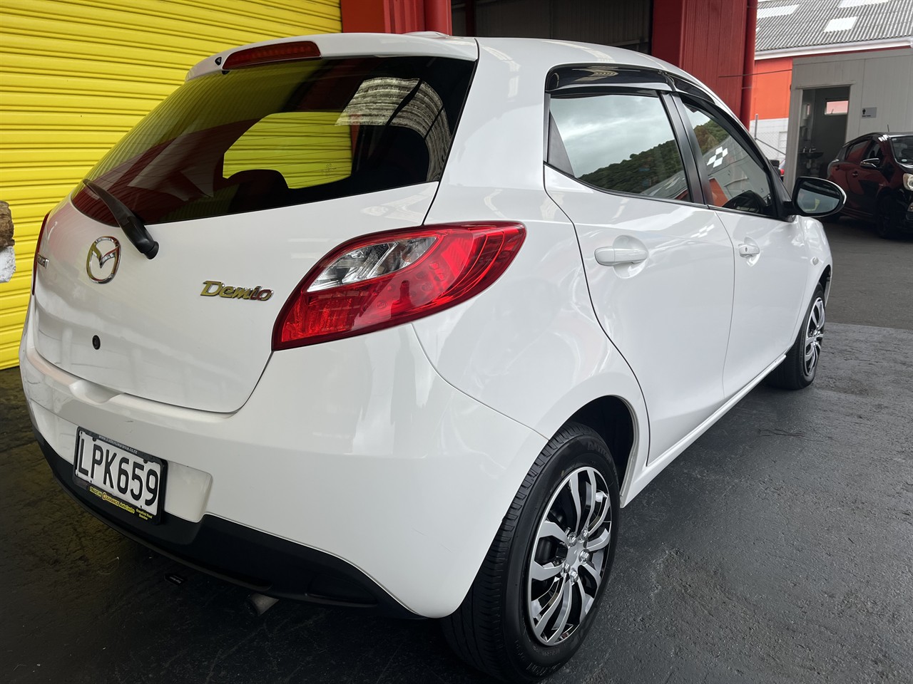 2010 Mazda Demio