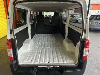 2021 Nissan Nv350 - Thumbnail
