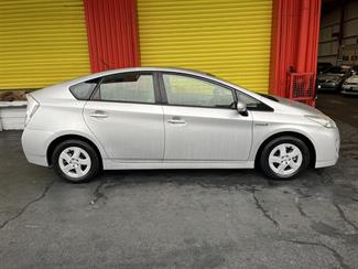 2011 Toyota Prius - Thumbnail