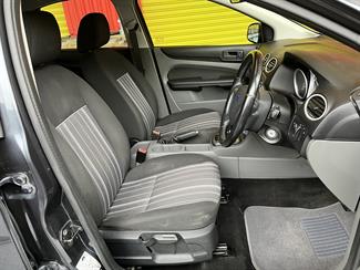 2010 Ford Focus - Thumbnail
