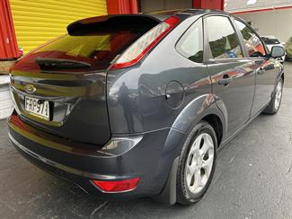 2010 Ford Focus - Thumbnail