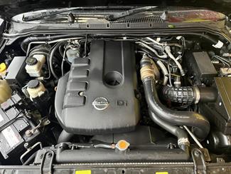 2009 Nissan Navara - Thumbnail