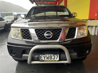 2009 Nissan Navara - Thumbnail