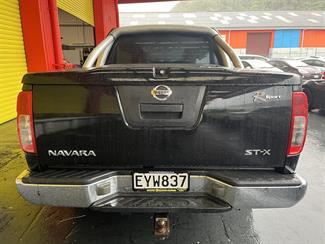 2009 Nissan Navara - Thumbnail