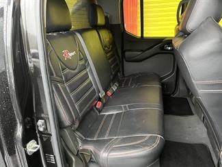 2009 Nissan Navara - Thumbnail
