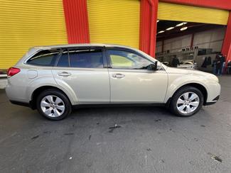 2009 Subaru Legacy - Thumbnail