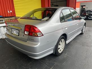 2005 Honda Civic - Thumbnail