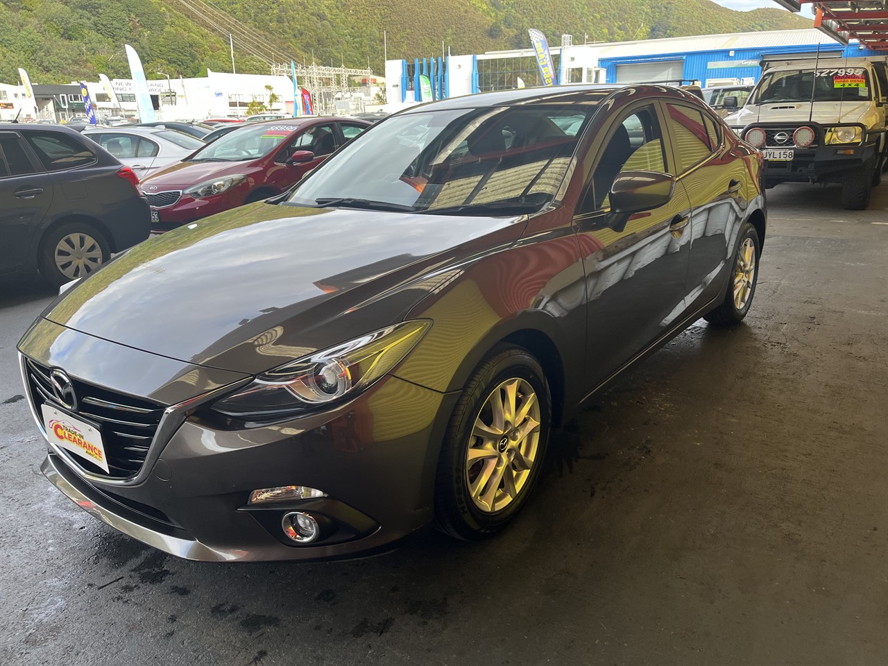 2014 Mazda Axela