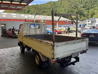 1996 Toyota Dyna - Thumbnail