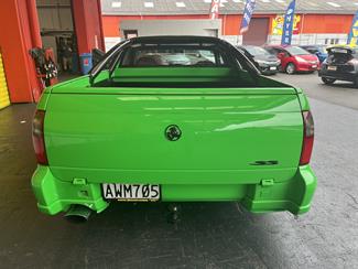 2002 Holden Commodore - Thumbnail