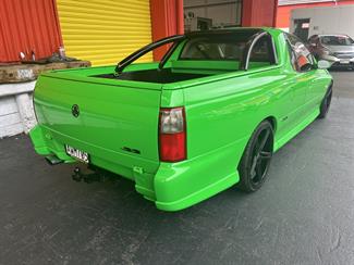 2002 Holden Commodore - Thumbnail