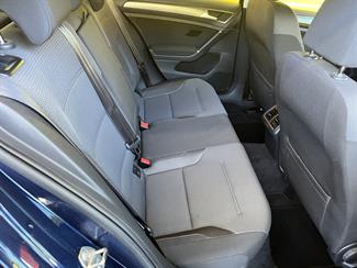 2013 Volkswagen Golf - Thumbnail