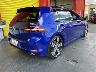 2014 Volkswagen Golf - Thumbnail