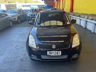 2005 Suzuki Swift - Thumbnail