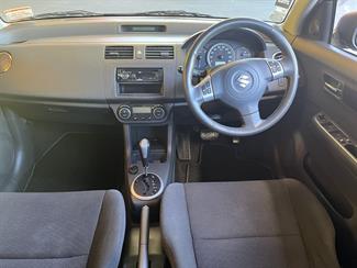 2005 Suzuki Swift - Thumbnail